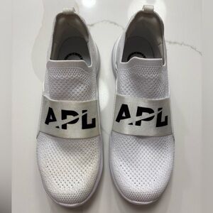 • APL Sneaker •